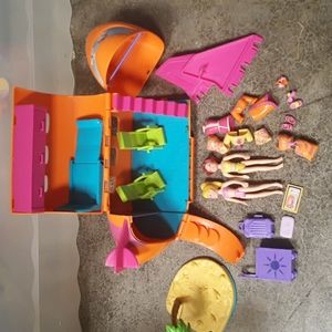 Polly pocket airplane